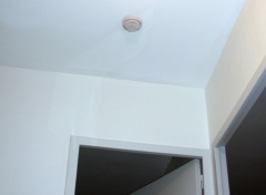 Photo de détecteur de fumée au plafond, smoke detector par medium69, jpg